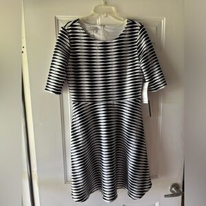 NWT DONNA MORGAN DRESS